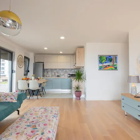 2 Bedroom Cozy In شقة *