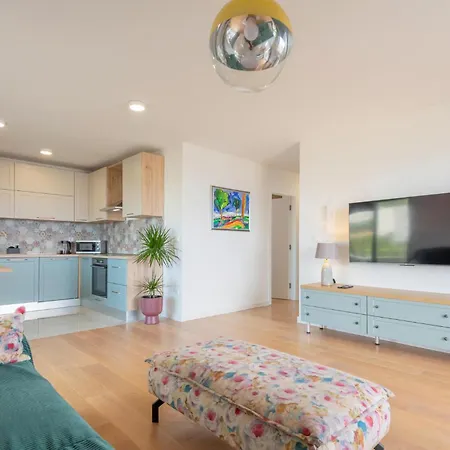 2 Bedroom Cozy In شقة *