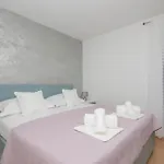 Apartamento Awesome In With Wifi Makarska