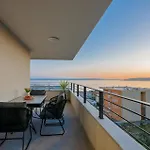 2 Bedroom Cozy In Lägenhet *