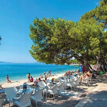 Lovely In With Wifi Apartamento Makarska